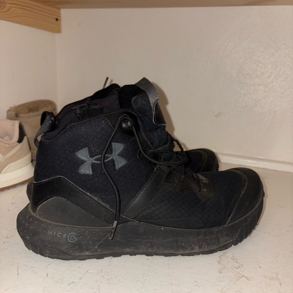 Under Armour Black High-Top work boots